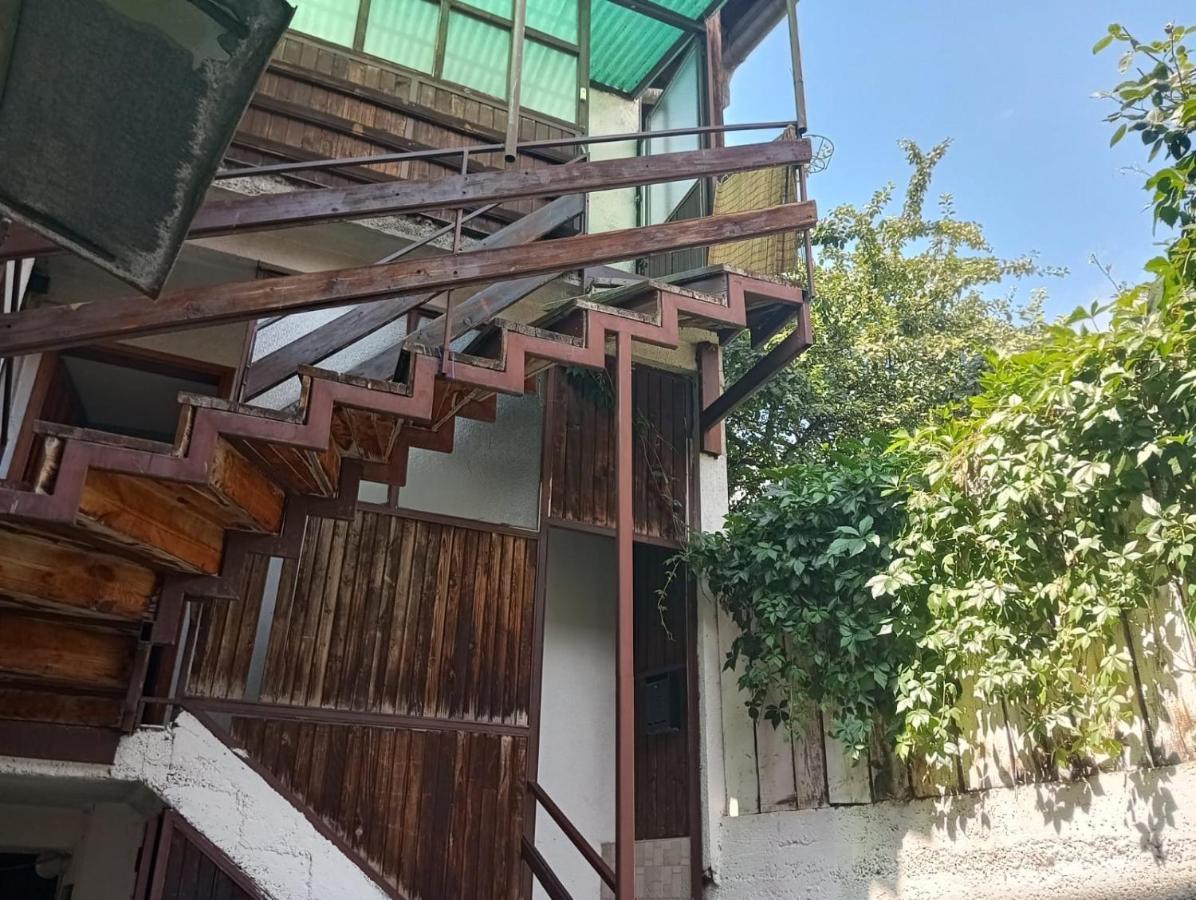 Хостел Old House Old Town Сараево Экстерьер фото